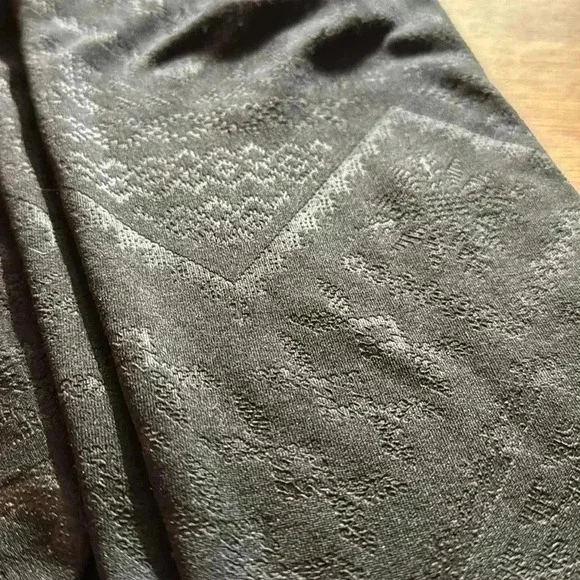 Black leggings- with design and fuzzy lined interior- size medium - Picture 2 of 3